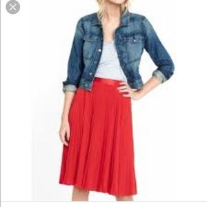 Pleated red skirt